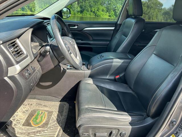 used 2018 Toyota Highlander car, priced at $22,937