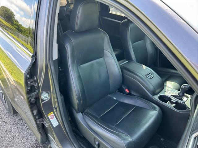 used 2018 Toyota Highlander car, priced at $22,937
