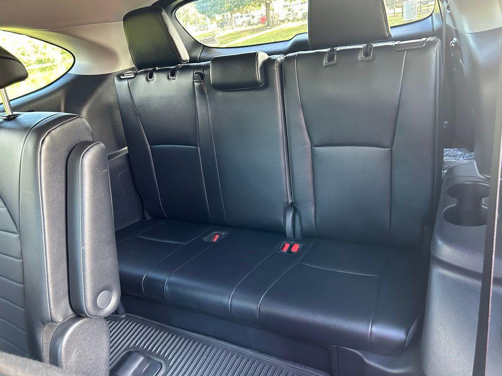 used 2024 Toyota Highlander car, priced at $38,537
