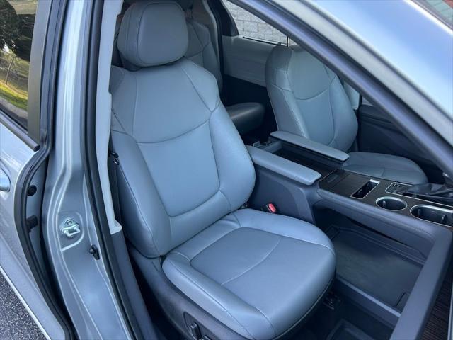 used 2023 Toyota Sienna car