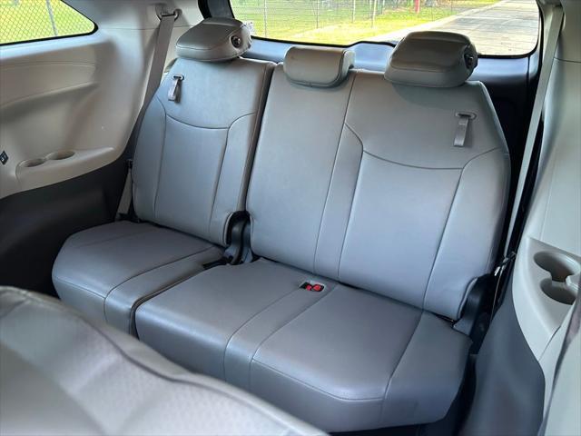 used 2023 Toyota Sienna car