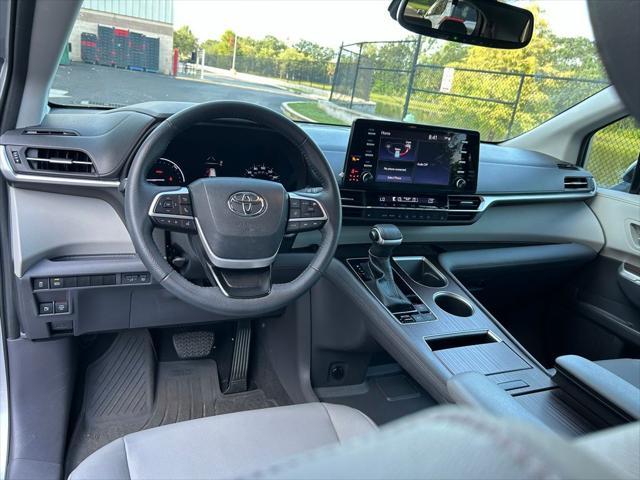 used 2023 Toyota Sienna car
