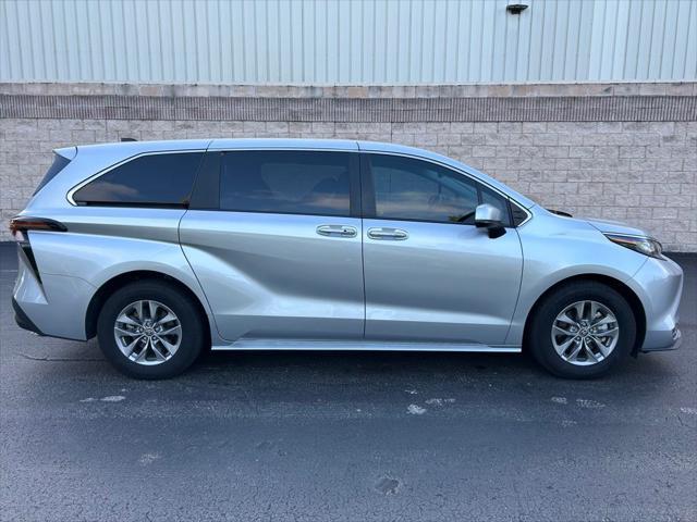 used 2023 Toyota Sienna car