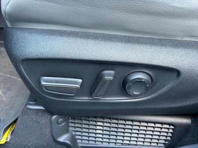 used 2023 Toyota Sienna car