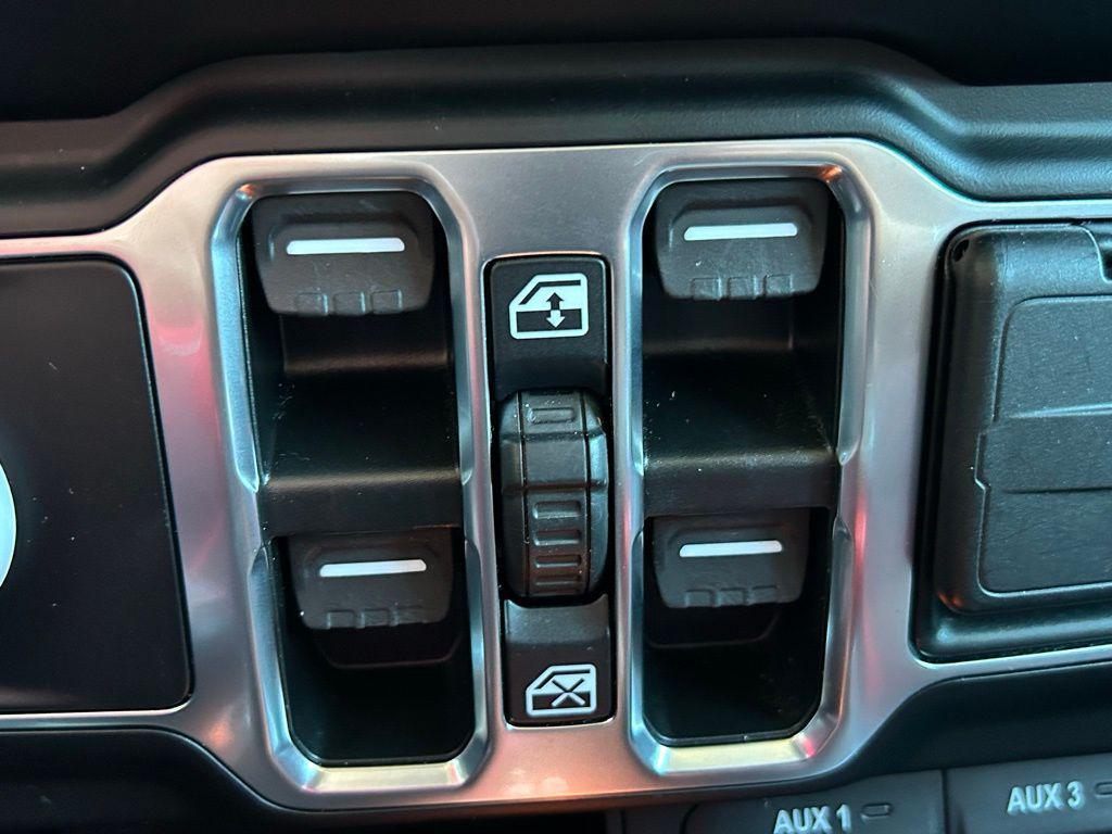 used 2023 Jeep Gladiator car, priced at $29,977