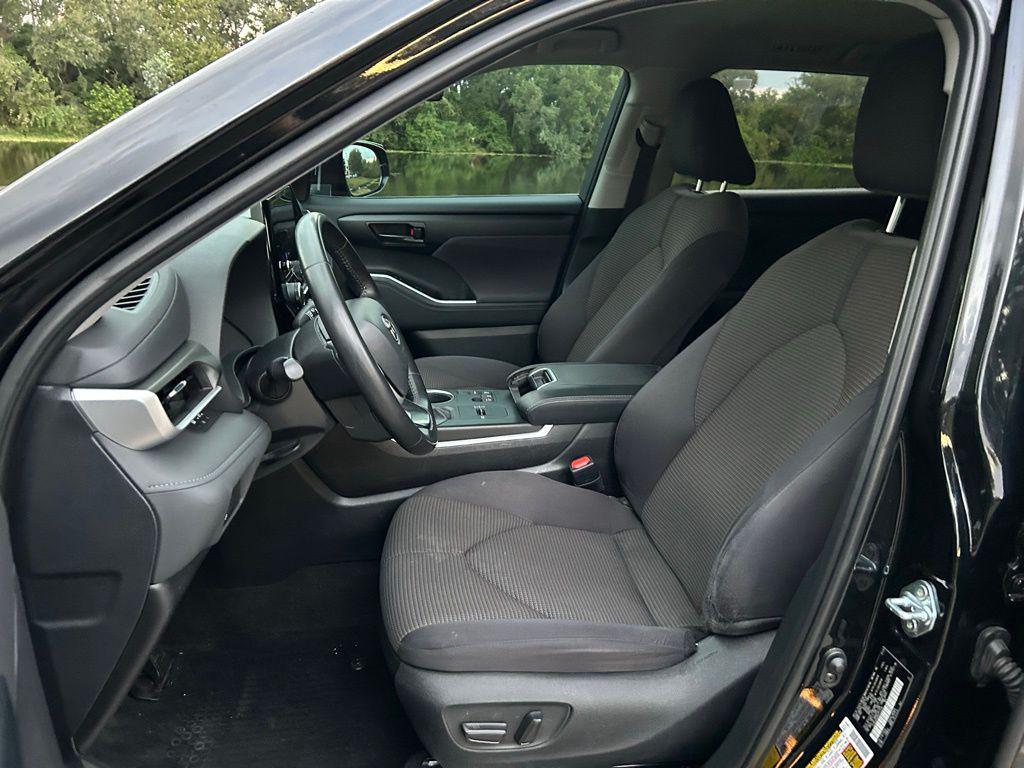 used 2024 Toyota Highlander car, priced at $36,937