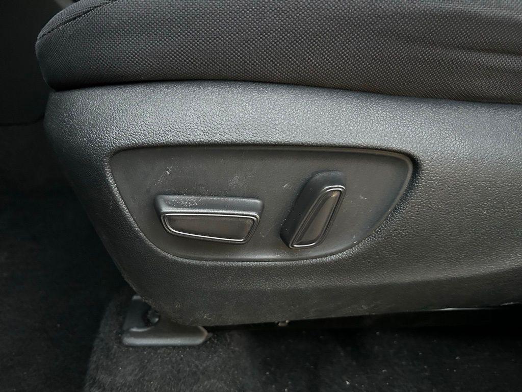 used 2024 Toyota Highlander car, priced at $36,937