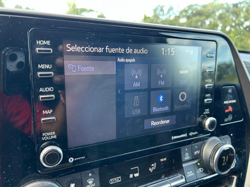 used 2021 Toyota Highlander Hybrid car, priced at $29,737