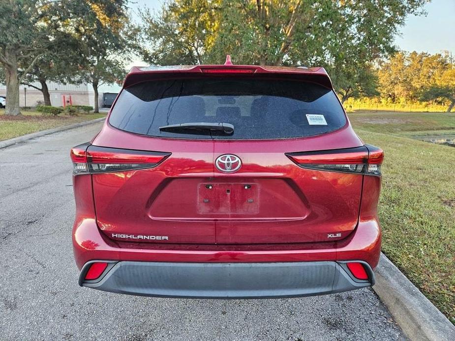 used 2021 Toyota Highlander car, priced at $30,977