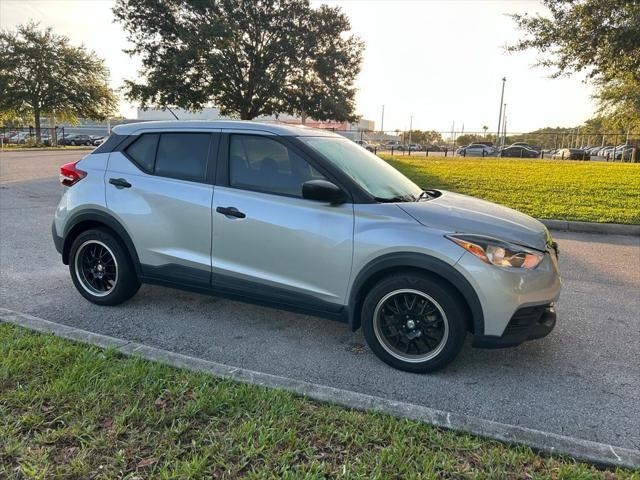used 2020 Nissan Kicks car