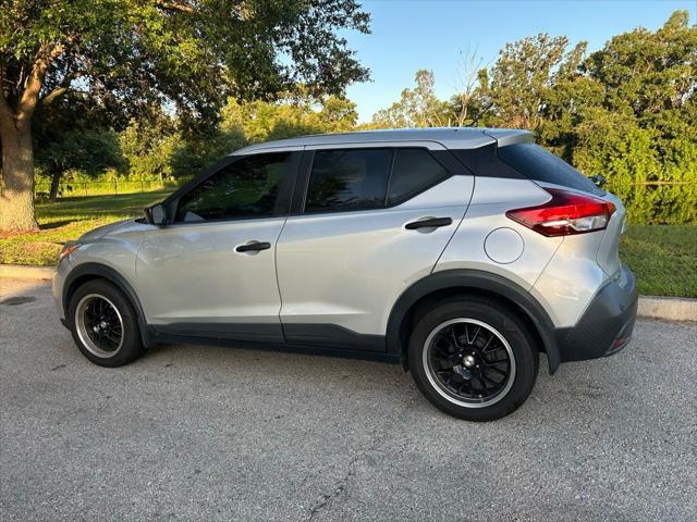 used 2020 Nissan Kicks car