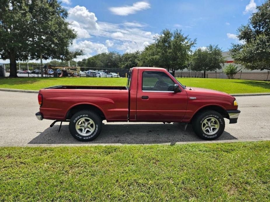 used 2000 Mazda B2500 car