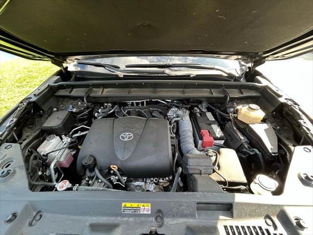 used 2022 Toyota Highlander car, priced at $32,977