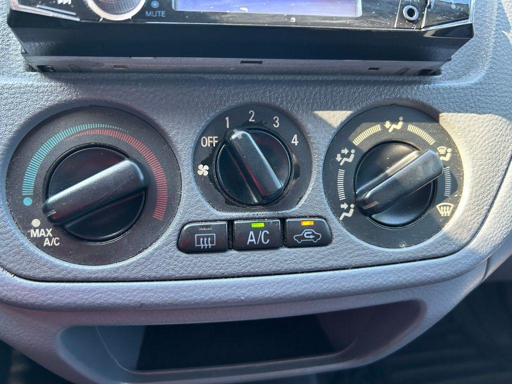 used 2002 Mitsubishi Lancer car