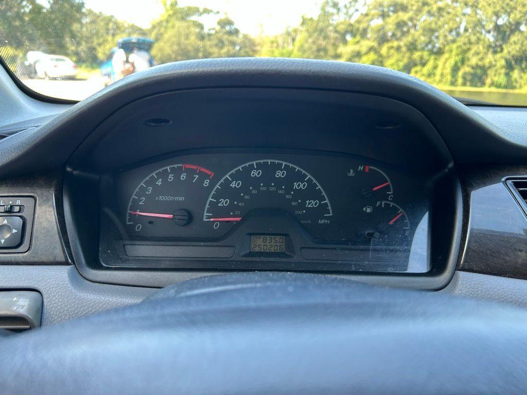 used 2002 Mitsubishi Lancer car