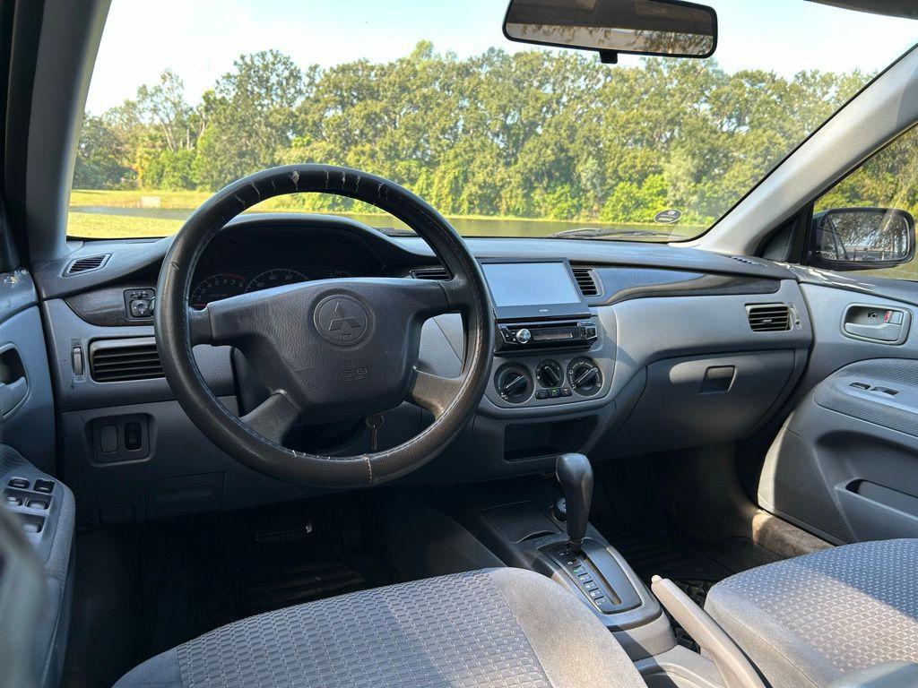 used 2002 Mitsubishi Lancer car