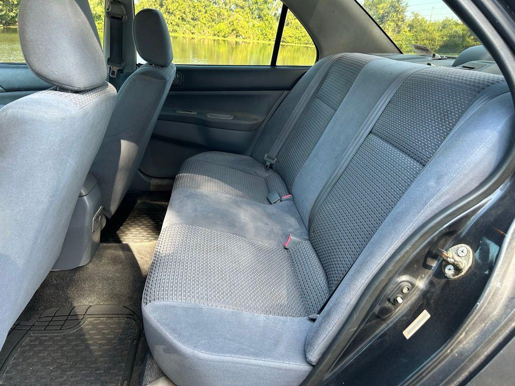 used 2002 Mitsubishi Lancer car