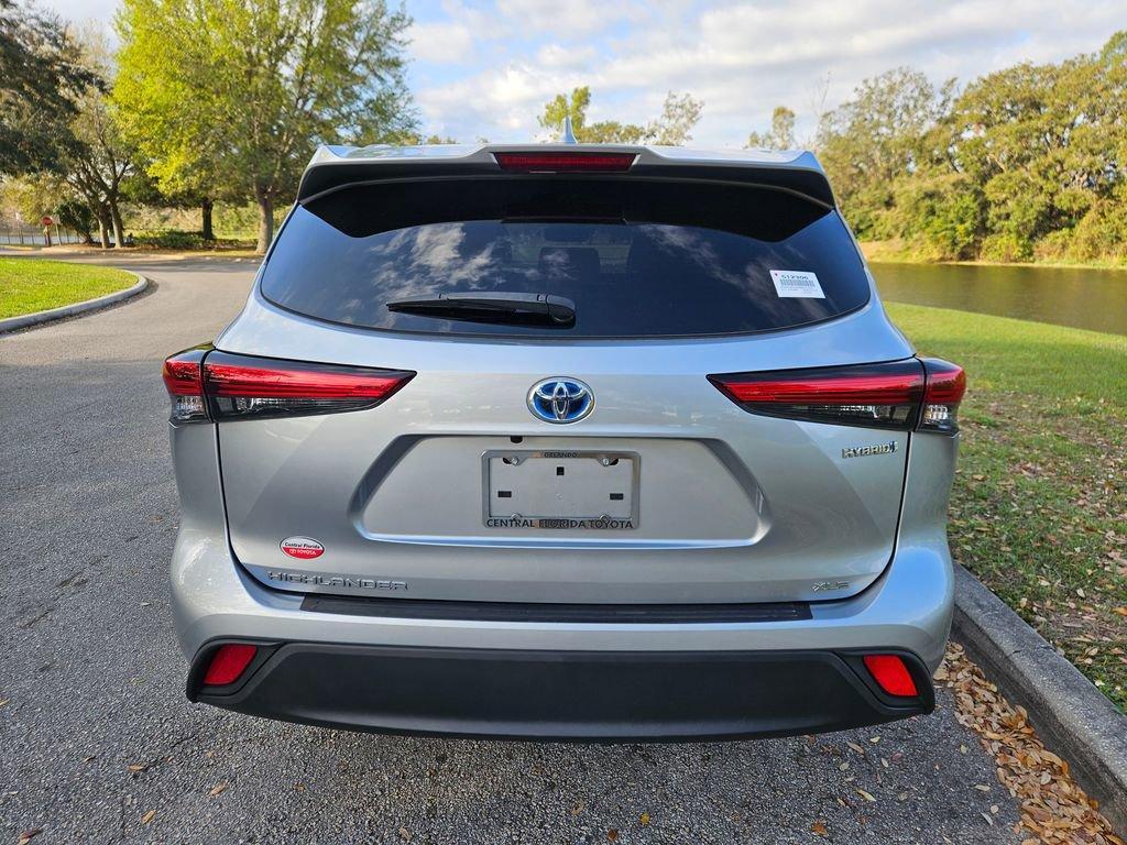 used 2022 Toyota Highlander Hybrid car, priced at $34,977