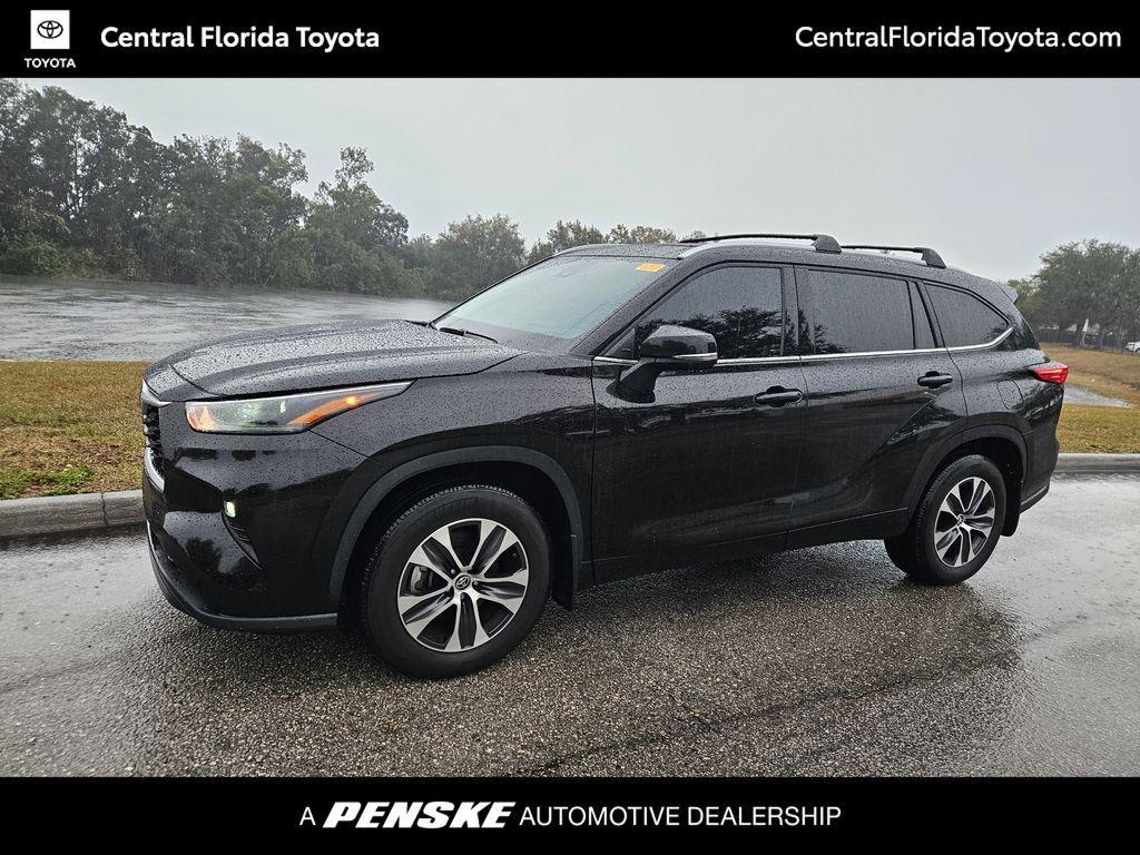 used 2022 Toyota Highlander car