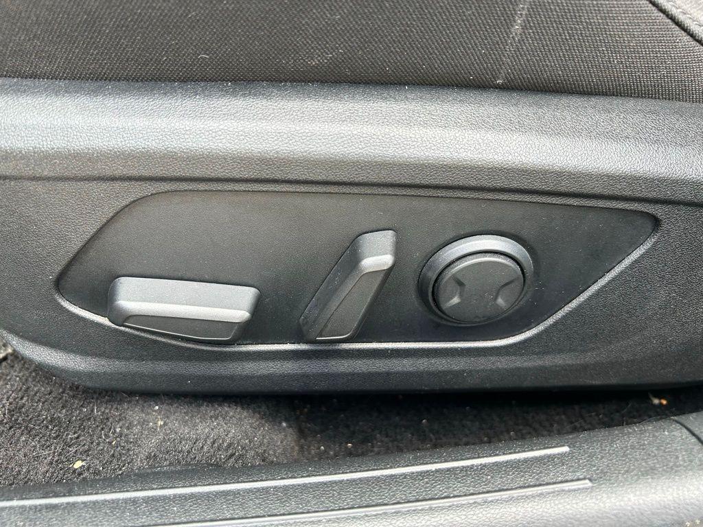 used 2021 Hyundai Elantra car, priced at $18,237