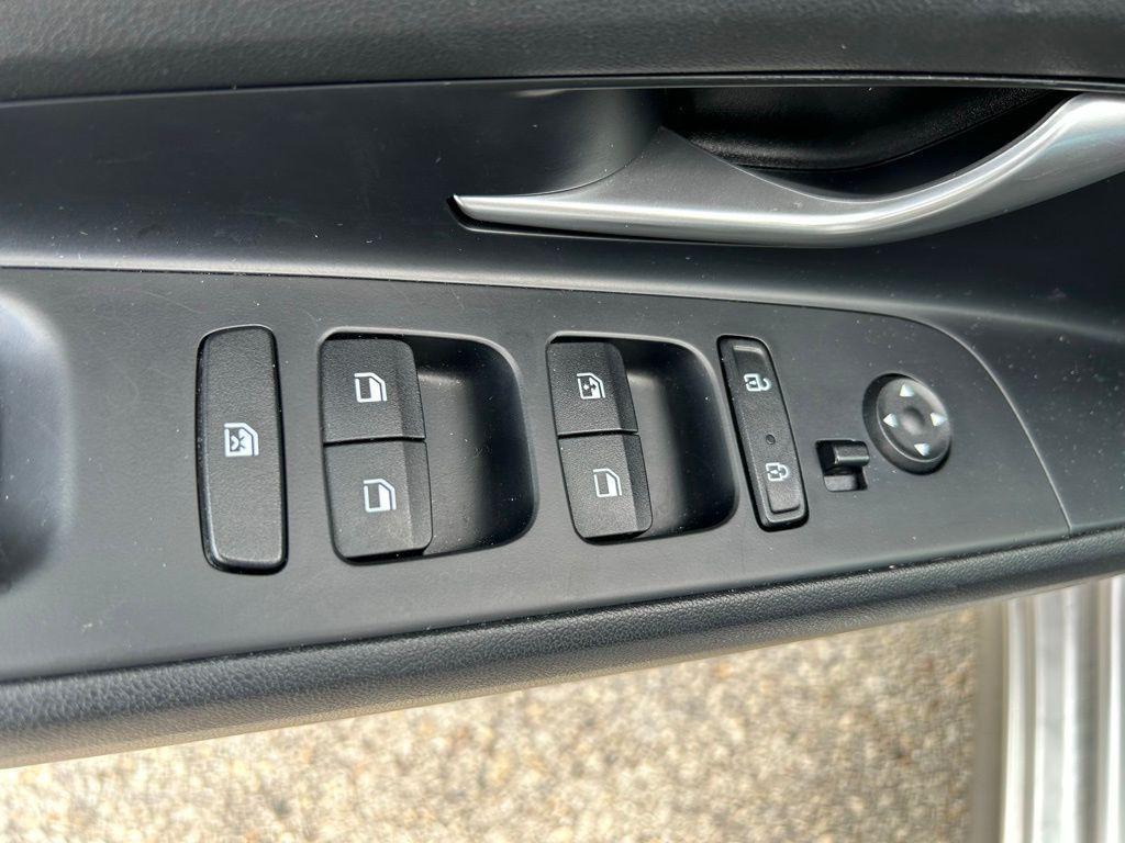 used 2021 Hyundai Elantra car, priced at $18,237