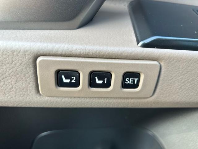 used 2022 Lexus GX 460 car, priced at $50,997
