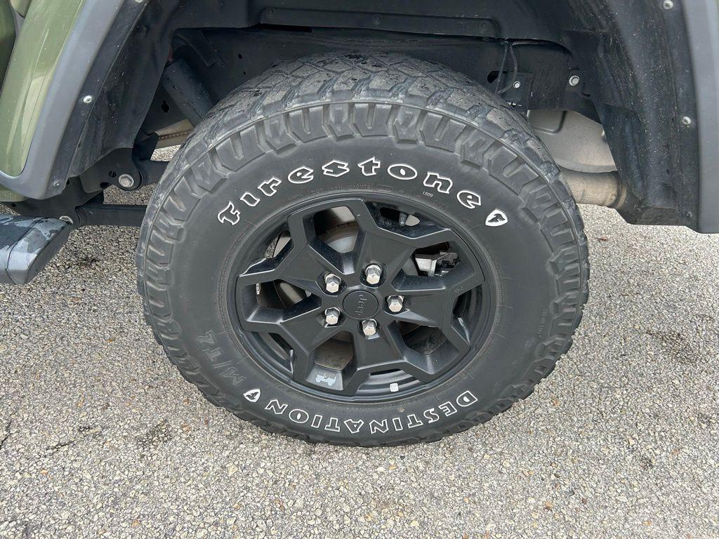 used 2021 Jeep Gladiator car, priced at $28,977