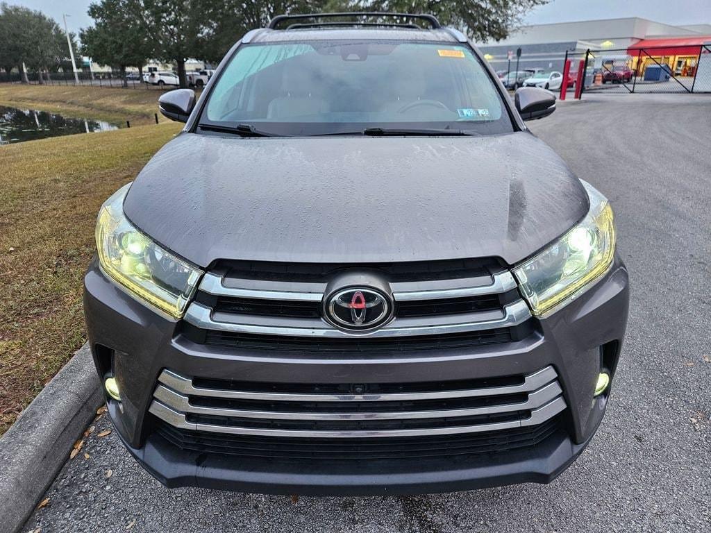 used 2019 Toyota Highlander car, priced at $29,477