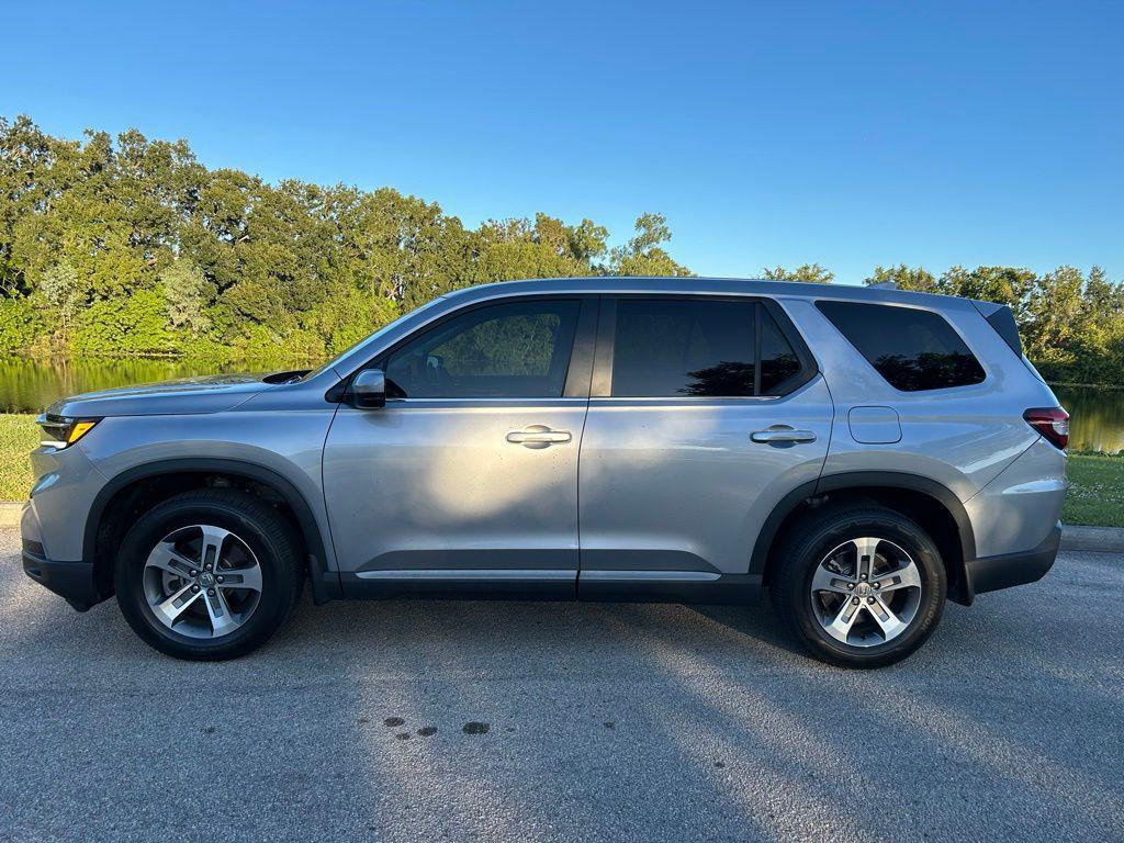 used 2025 Honda Pilot car, priced at $39,977