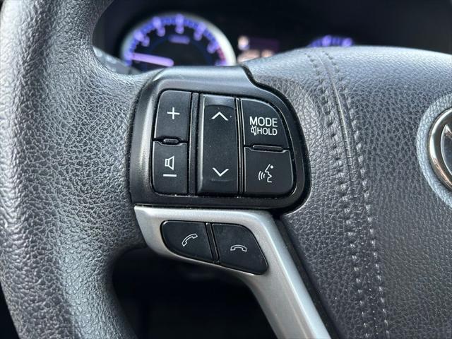 used 2019 Toyota Highlander car, priced at $22,937