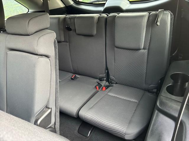 used 2019 Toyota Highlander car, priced at $22,937