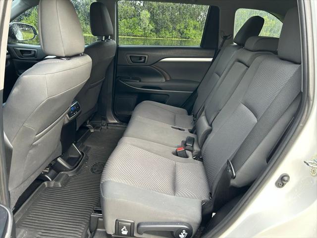 used 2019 Toyota Highlander car, priced at $22,937