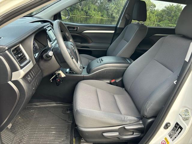 used 2019 Toyota Highlander car, priced at $22,937