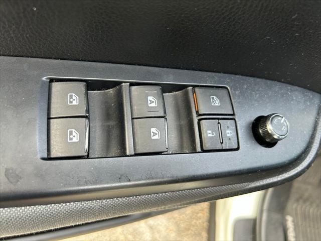 used 2019 Toyota Highlander car, priced at $22,937