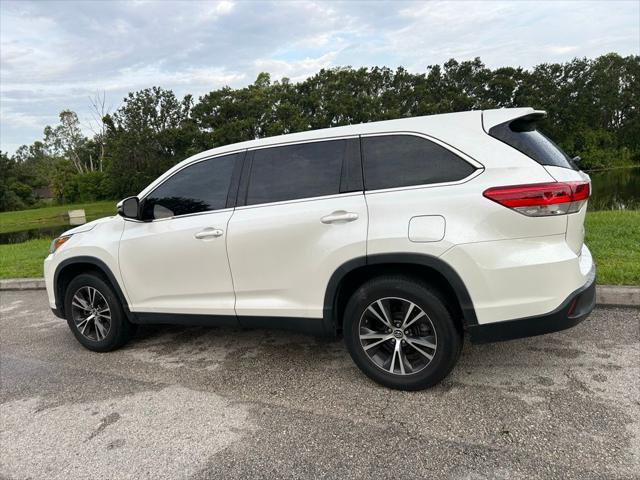 used 2019 Toyota Highlander car, priced at $22,937