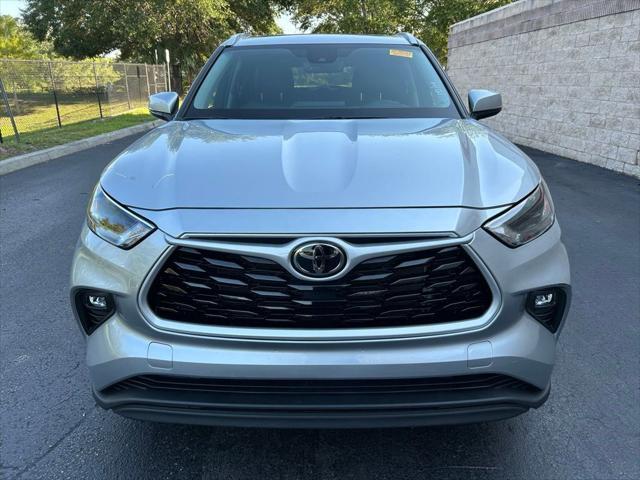 used 2022 Toyota Highlander car, priced at $36,977