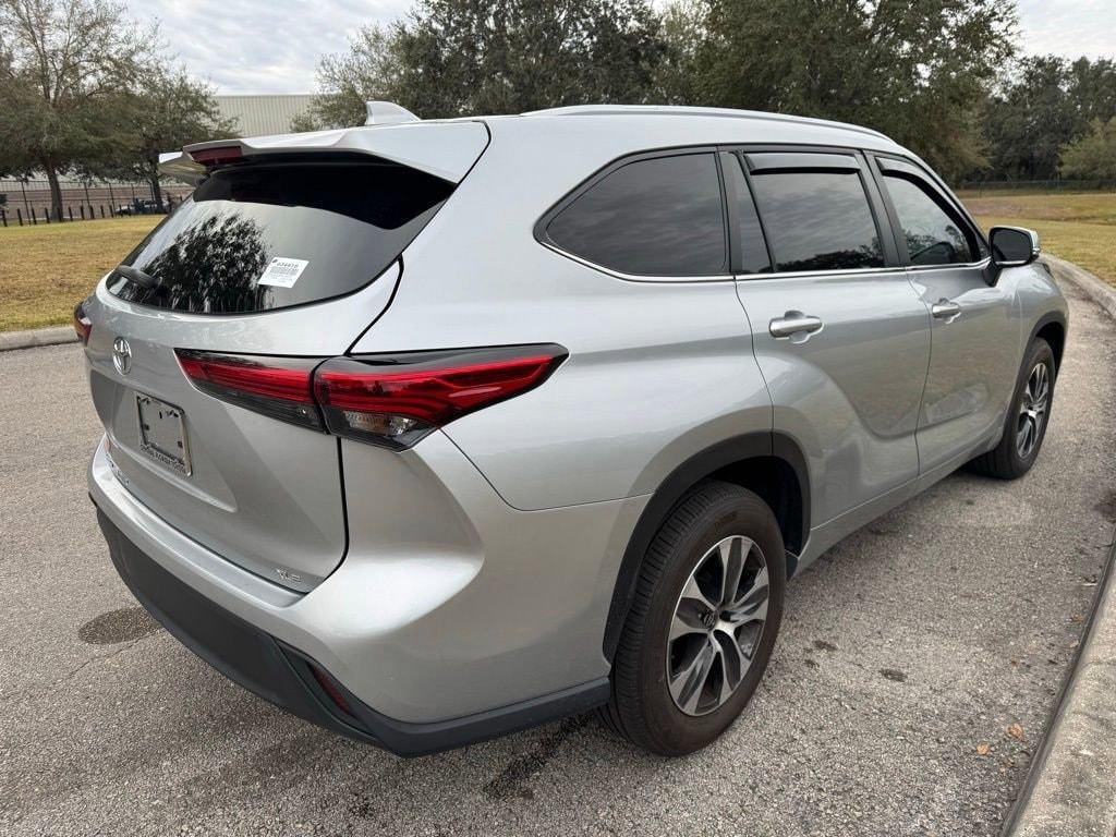 used 2023 Toyota Highlander car, priced at $36,977