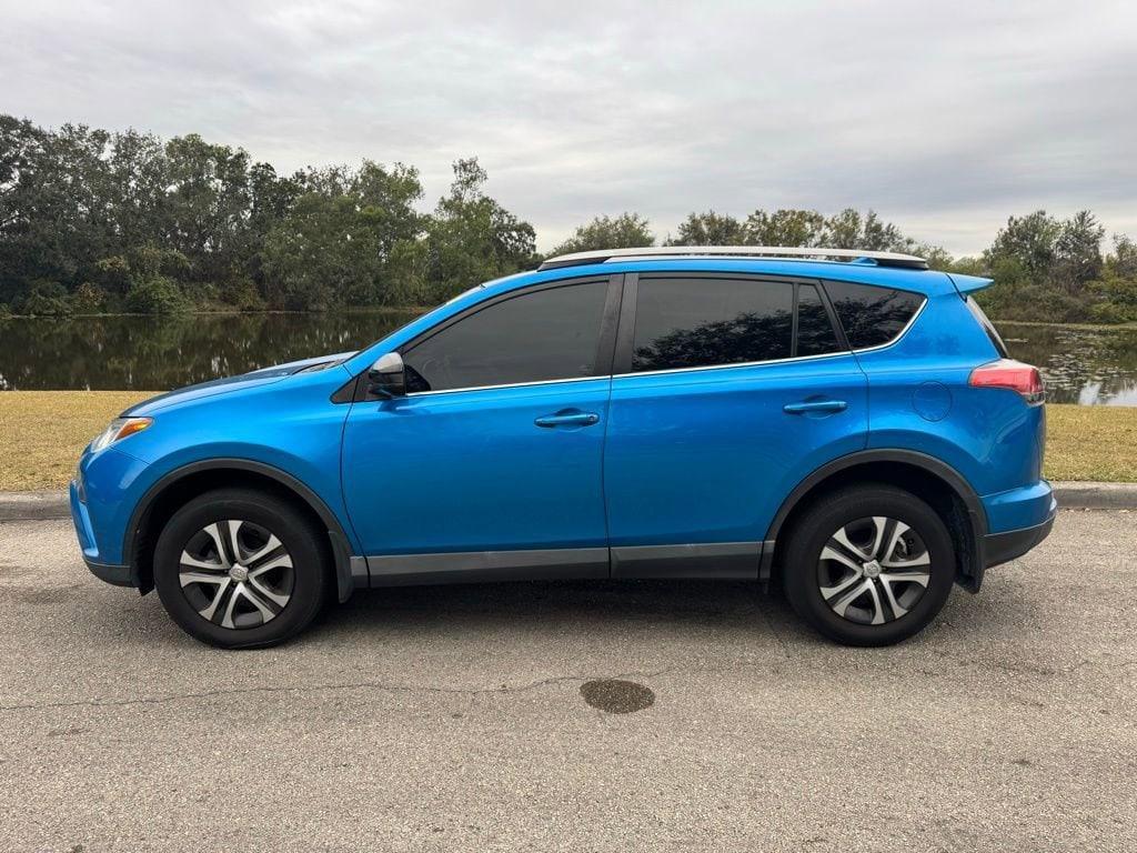 used 2018 Toyota RAV4 car