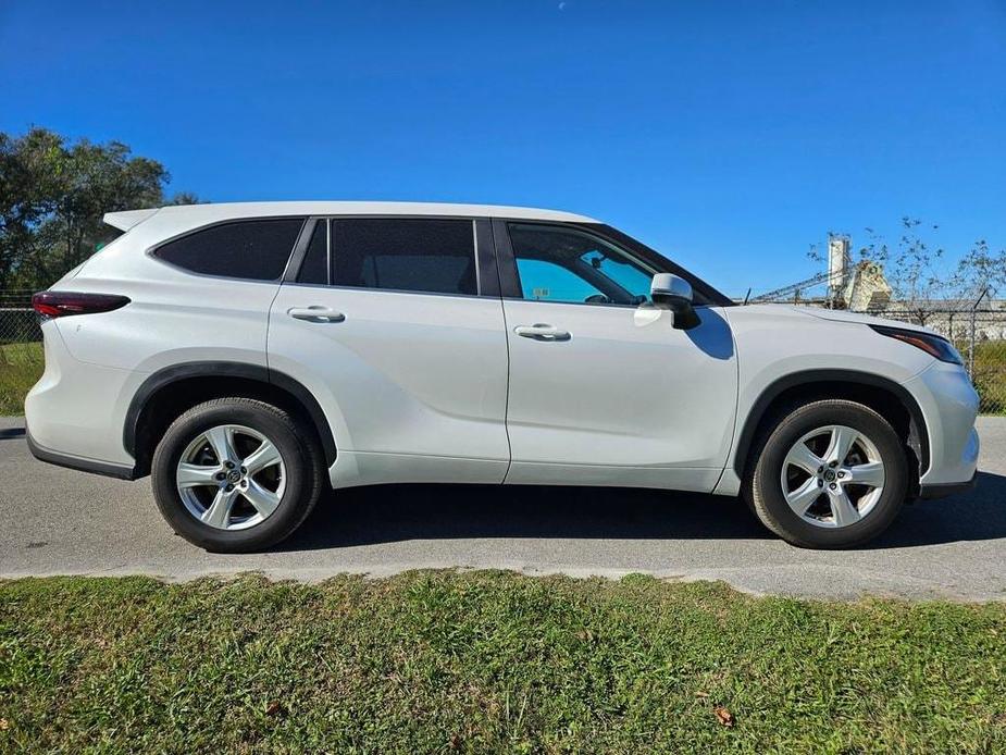 used 2024 Toyota Highlander car, priced at $38,977