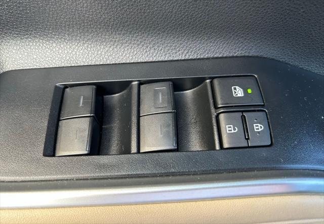 used 2023 Toyota Highlander car, priced at $39,477