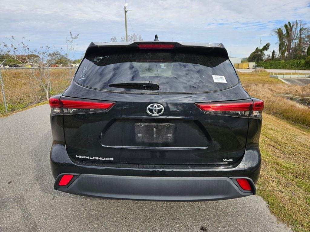 used 2021 Toyota Highlander car, priced at $28,477