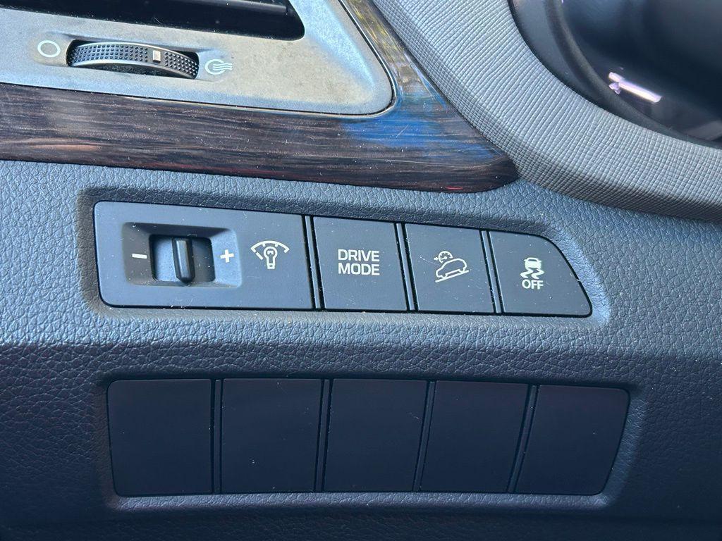 used 2018 Hyundai Santa Fe Sport car