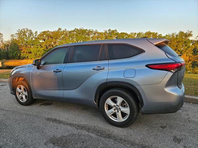 used 2023 Toyota Highlander car, priced at $29,577
