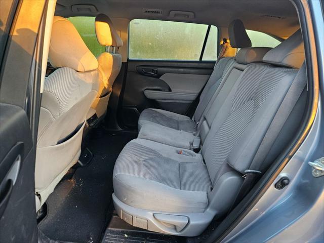 used 2023 Toyota Highlander car, priced at $29,577
