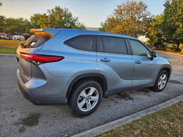 used 2023 Toyota Highlander car, priced at $29,577