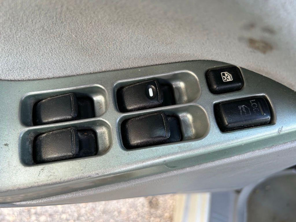 used 2003 Mitsubishi Galant car