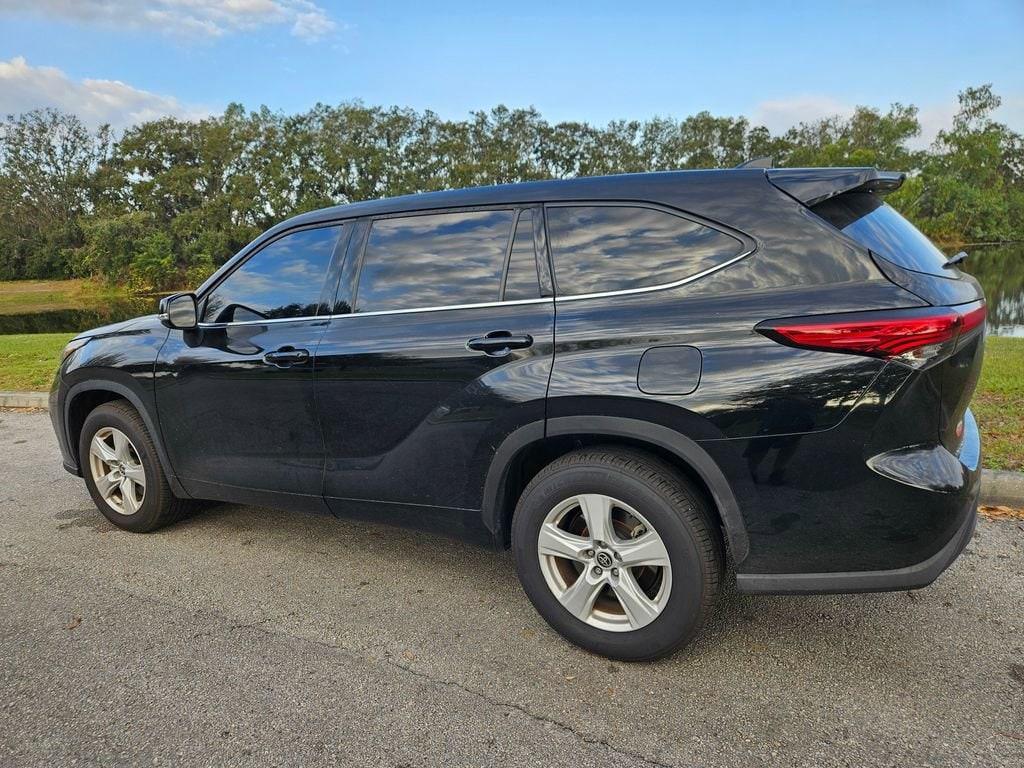 used 2022 Toyota Highlander car, priced at $30,977