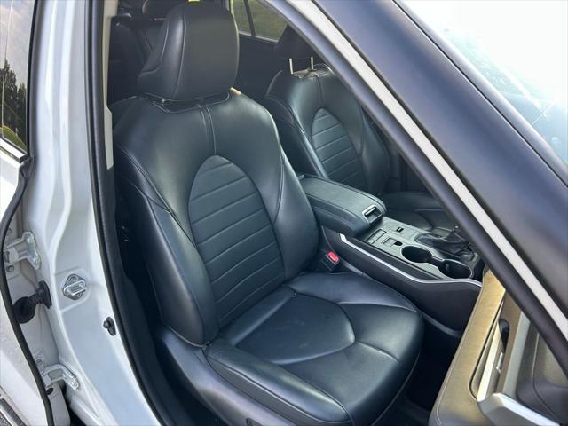 used 2022 Toyota Highlander car, priced at $35,237