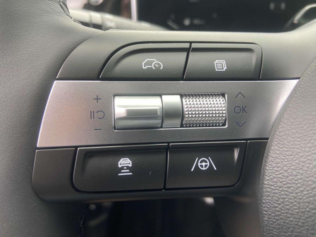 new 2025 Hyundai TUCSON Hybrid car, priced at $43,330