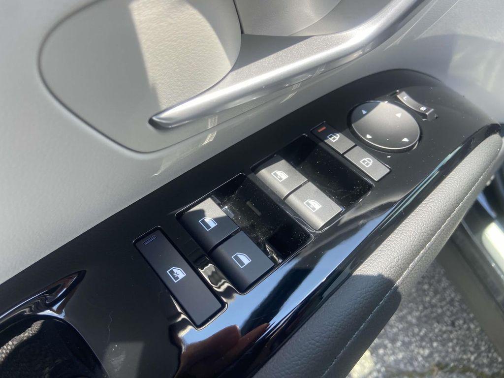 new 2025 Hyundai TUCSON Hybrid car, priced at $43,325